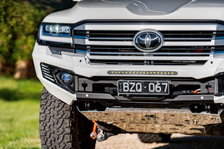 TOYOTA LAND CRUISER 300 FRONT BUMPER - RHINO 4X4 UNITED STATES