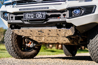 TOYOTA LAND CRUISER 300 FRONT BUMPER - RHINO 4X4 UNITED STATES